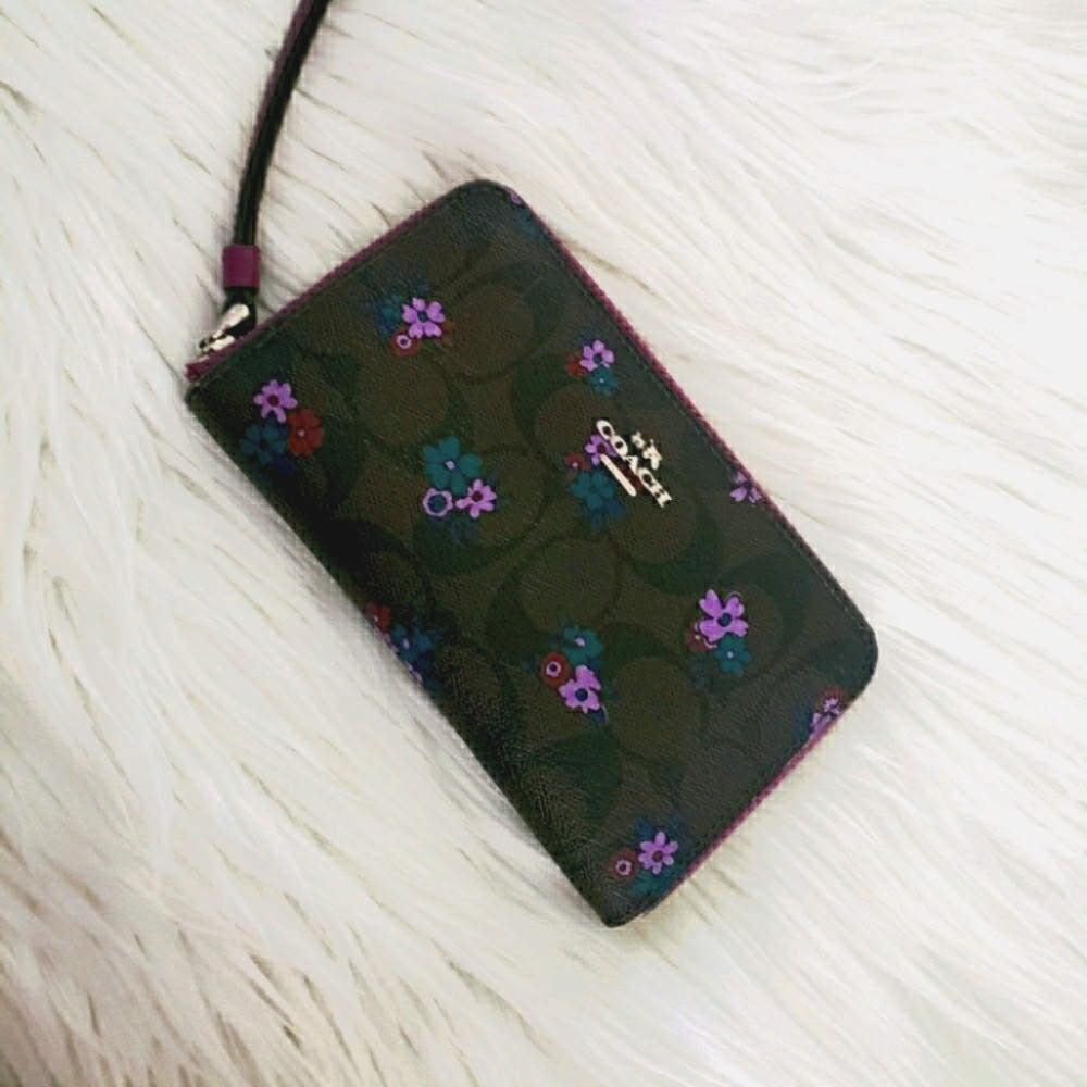 Coach wallet